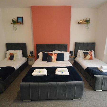 Spacious And Homely 2 Bedroom Flat - Suitelivin เกทส์เฮด ภายนอก รูปภาพ