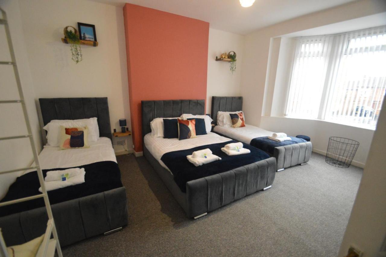 Spacious And Homely 2 Bedroom Flat - Suitelivin เกทส์เฮด ภายนอก รูปภาพ